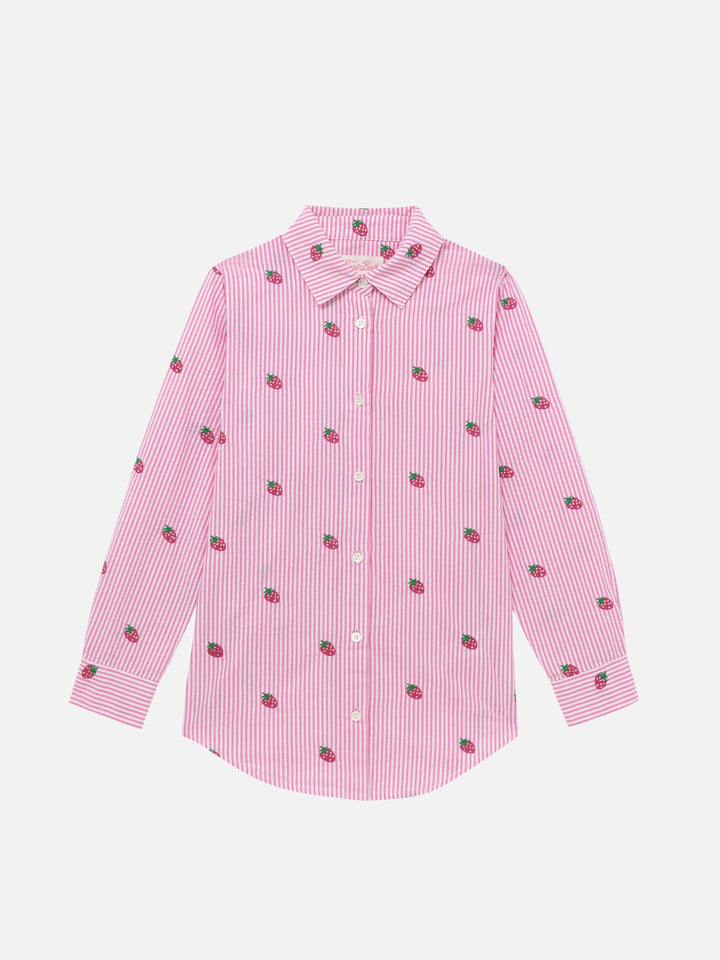 Mini Brigitte – rosa gestreiftes Seersucker-Hemd mit Erdbeerstickerei