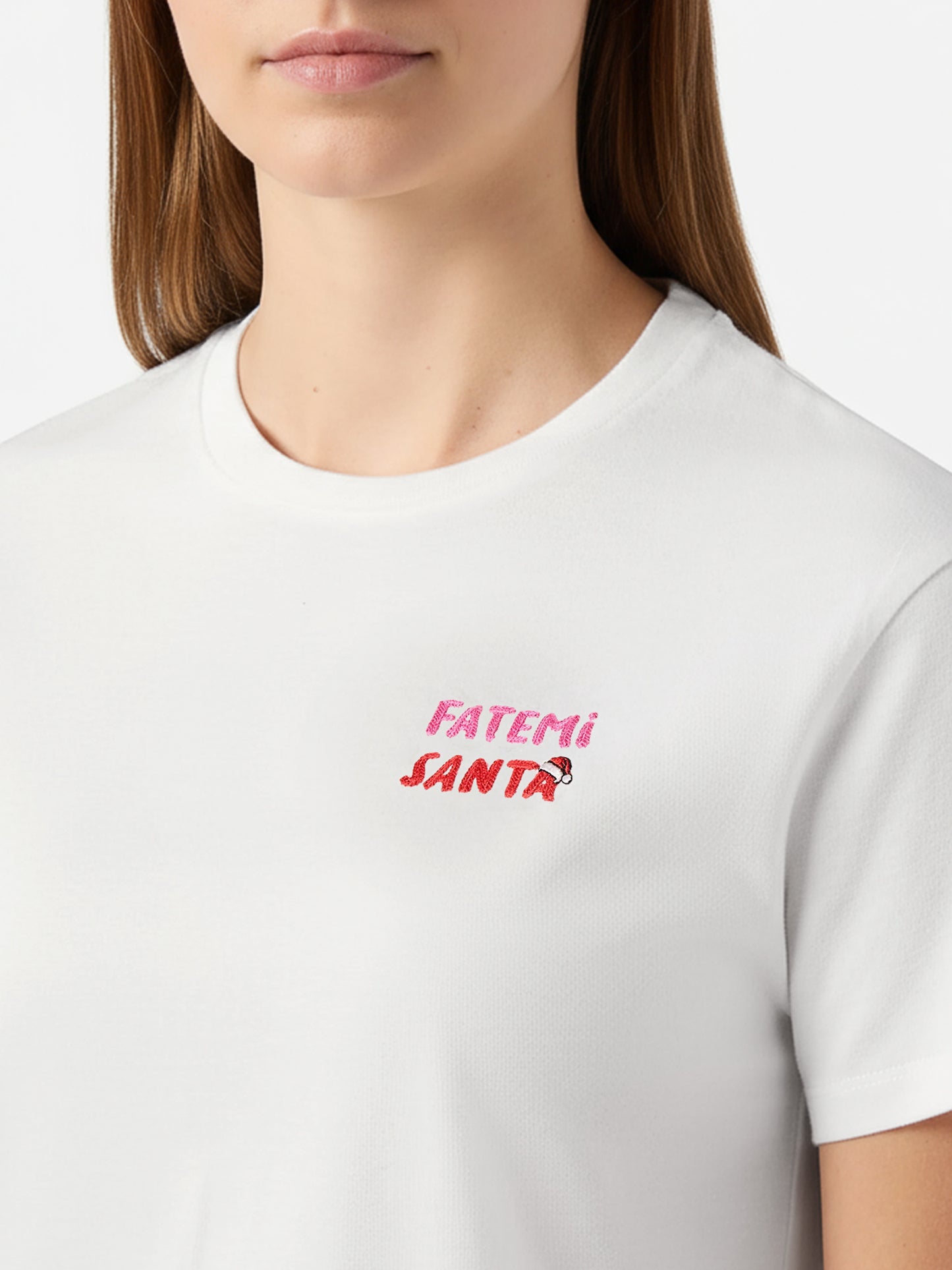 Emilie organic cotton T-shirt in white with Fatemi Santa embroidery