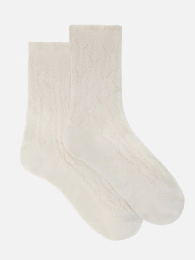 Socks with beige sangallo leaf stitch