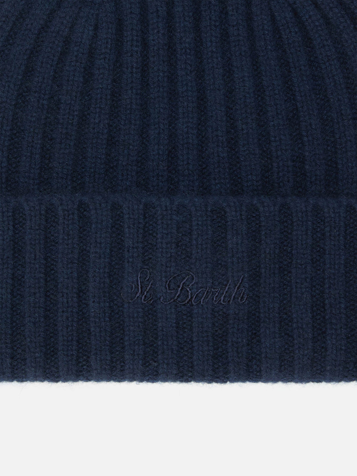 Berretto Wengen in cashmere blu notte con Ricamo St. Barth sul risvolto
