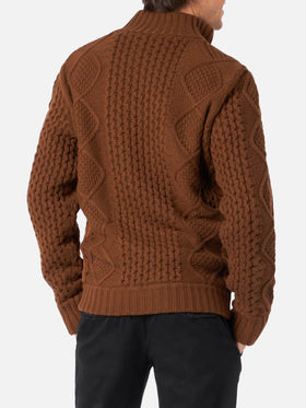 Man brown padded jacket with knitted sleeves