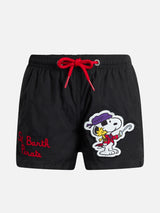 Mittellange Haiti-Badeshorts für Jungen mit platziertem Snoopy-Aufdruck und Stickerei | SNOOPY PEANUTS SONDEREDITION