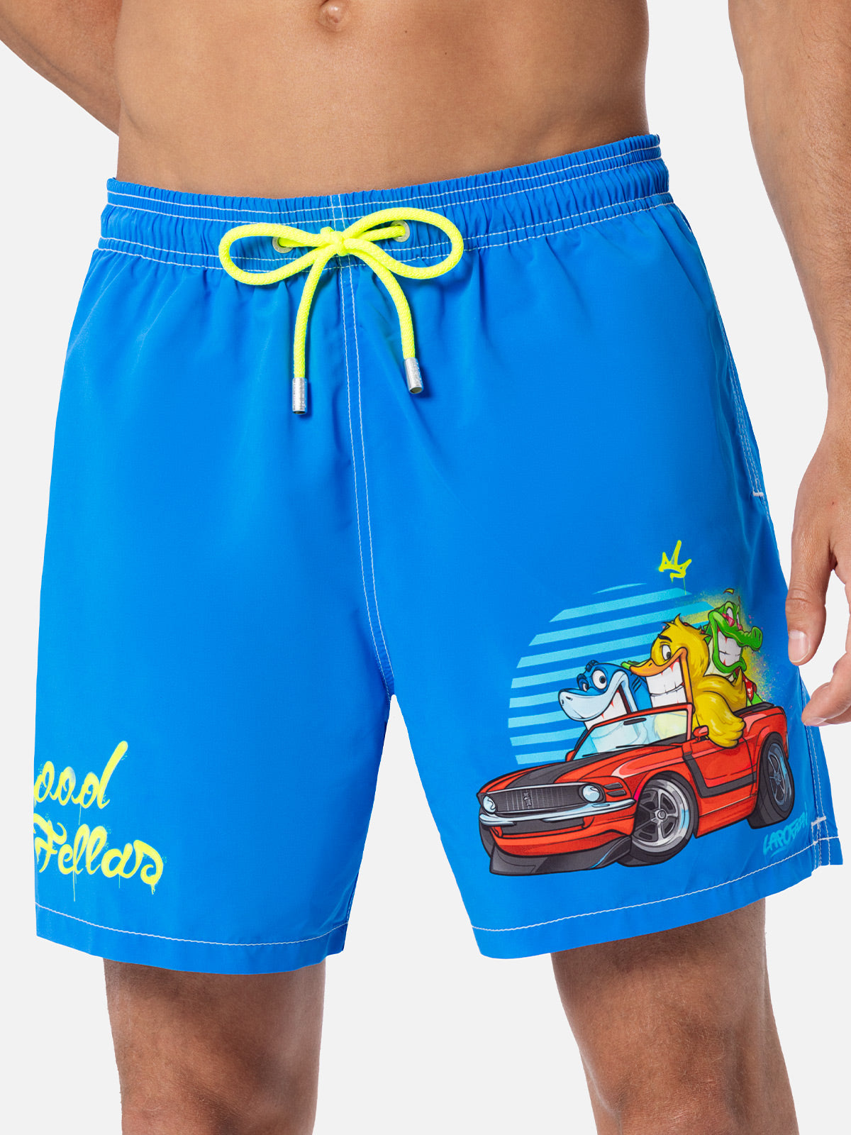Mittellange Gustavia-Badeshorts für Herren mit platziertem Cryptopuppets-Aufdruck| CRYPTOPUPPET-SONDERAUSGABE