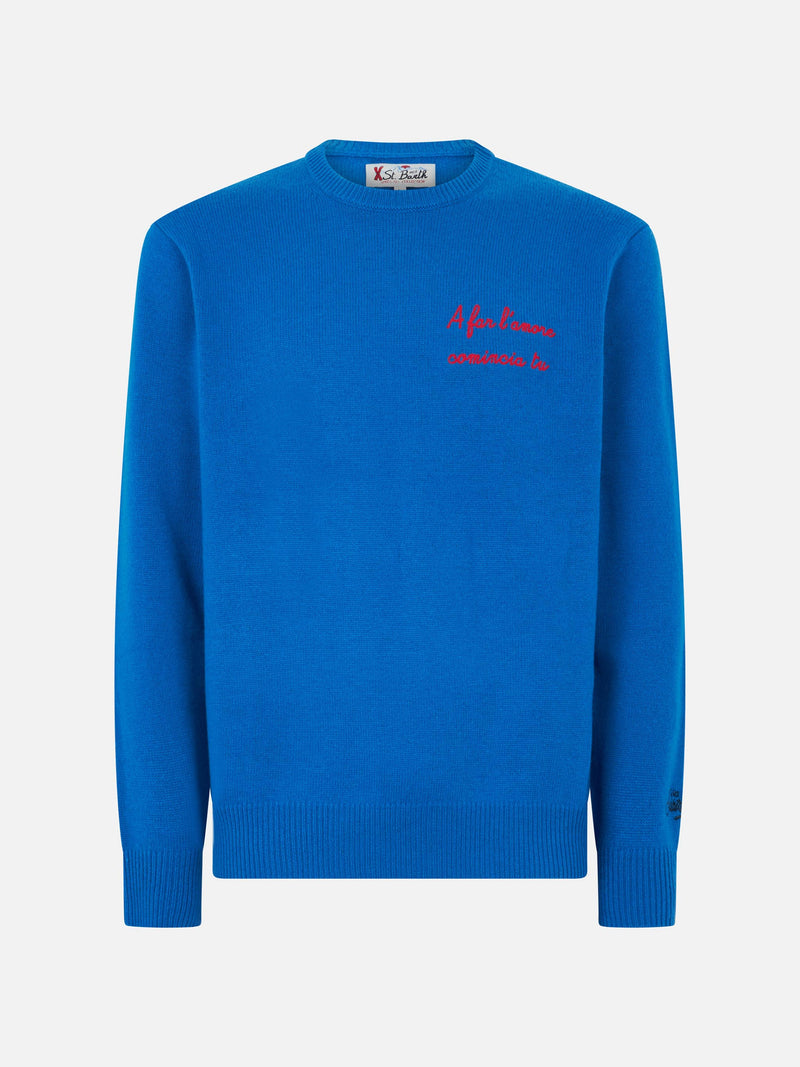 Herrenpullover mit A far l'amore comincia tu-Stickerei