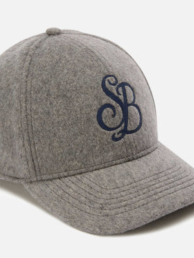 Cappello Baseball grigio in feltro con ricamo monogramma SB