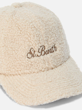 Baseball Cap in beige sherpa