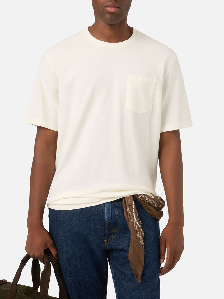 Camiseta Bakewell de piqué de algodón color blanco roto con bolsillo y bordado del logo 