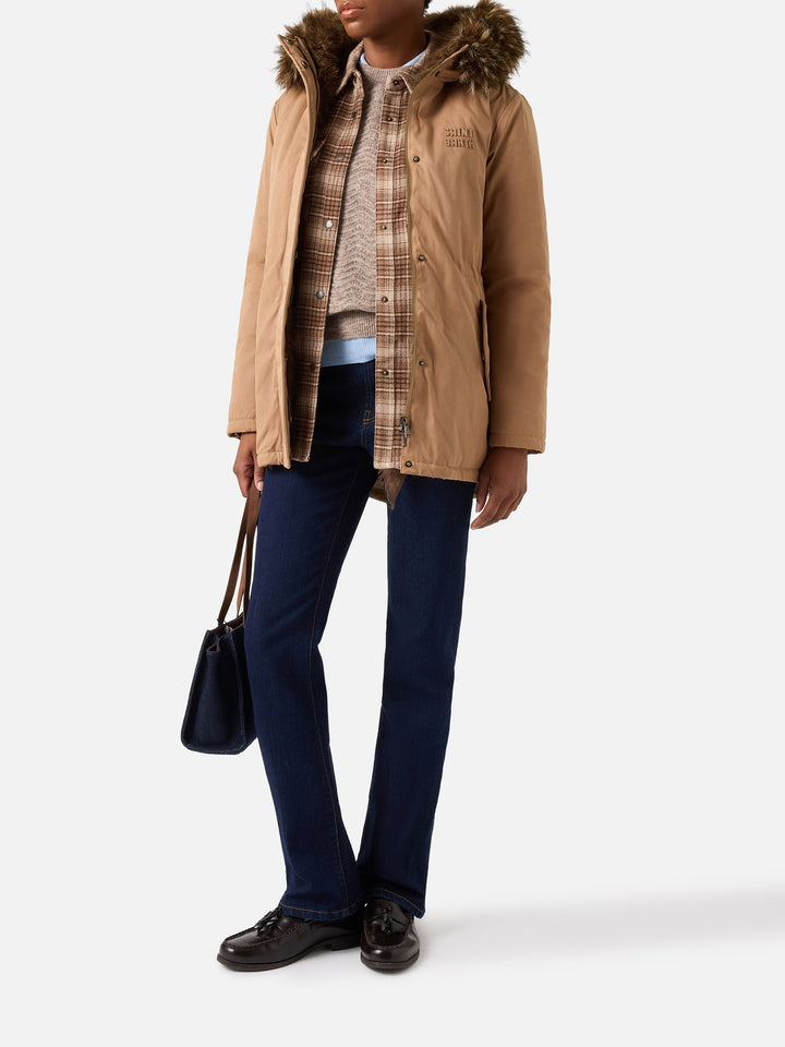 Parka ciré Brenna beige en mélange de coton avec capuche en fausse fourrure 