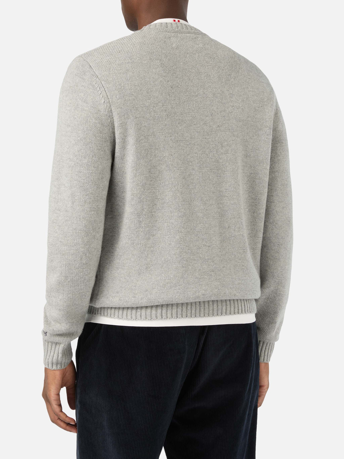Grauer Bombardino leichter Rundhals-Strickpullover mit Après Ski Intarsie und Stickerei 