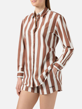 Camicia Brigitte in cotone a righe marroni con ricamo Sport Club