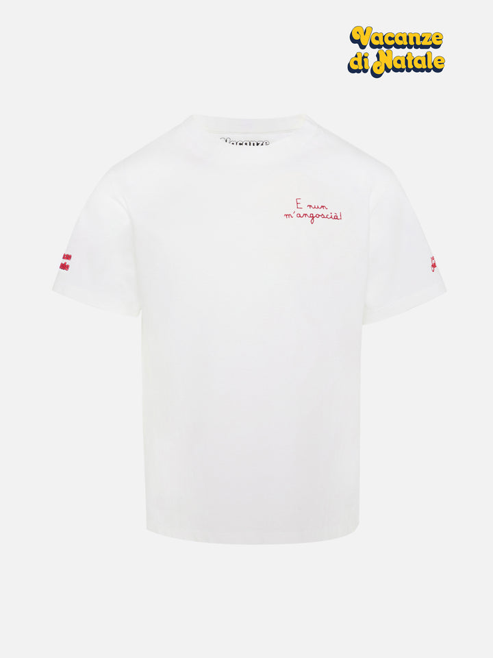 Cameron Warm winter cotton T-shirt in white with E nun m’angoscià embroidery | VACANZE DI NATALE SPECIAL EDITION