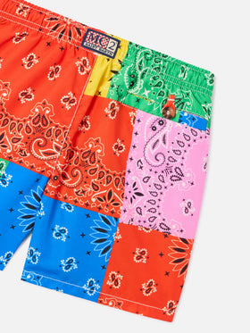 Badehose für Jungen mit mehrfarbigem Bandana-Print 
