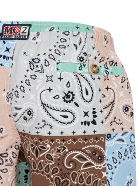 Mittellange Badeshorts Caprese Jr mit Bandanna-Patch-Print