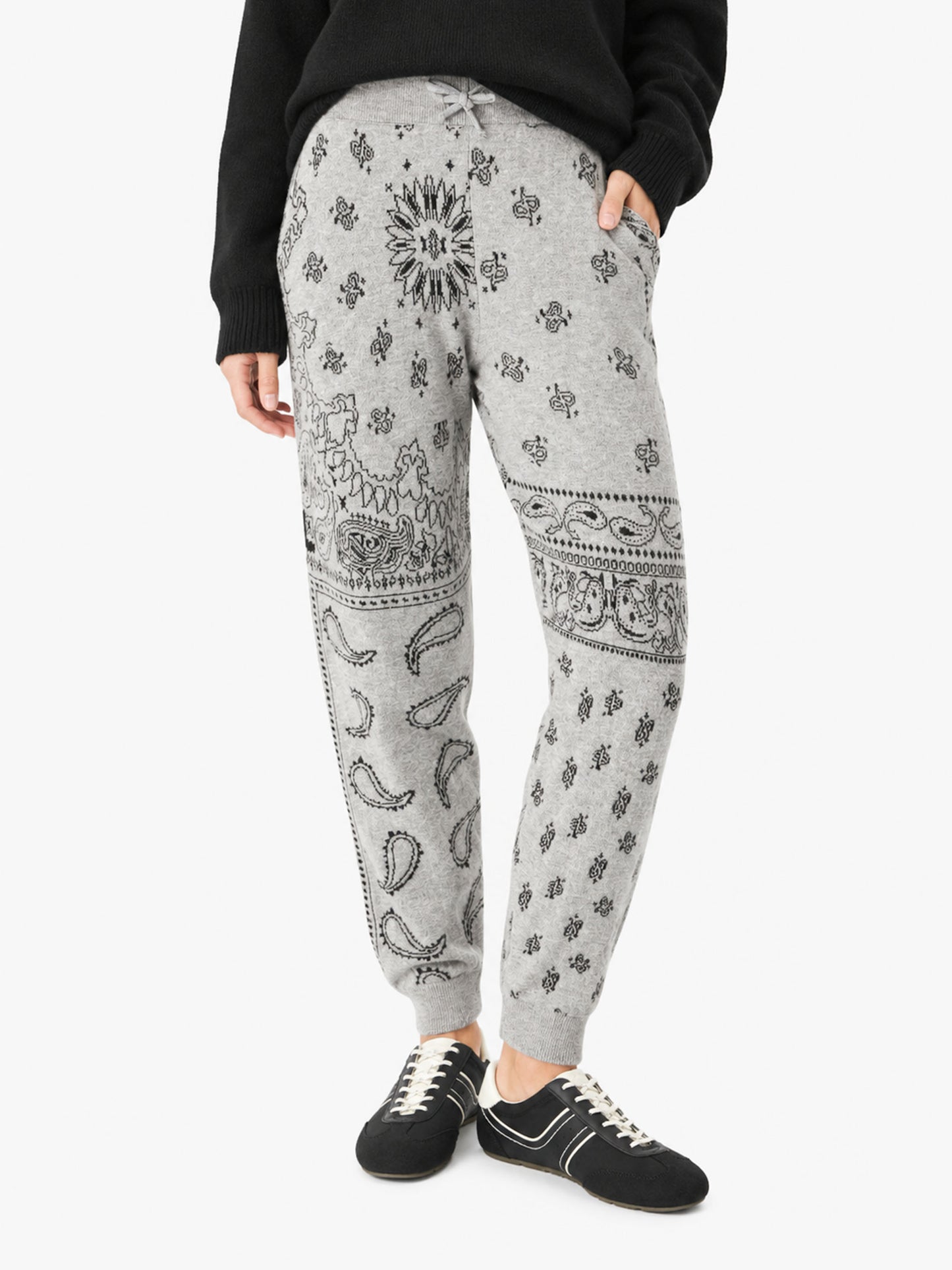 Pantaloni jogger da donna in maglia con jacquard bandana