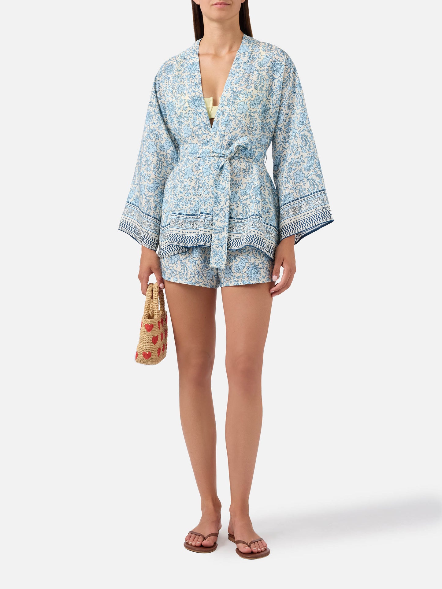 Kimono court Carly en soie avec imprimé batik floral 