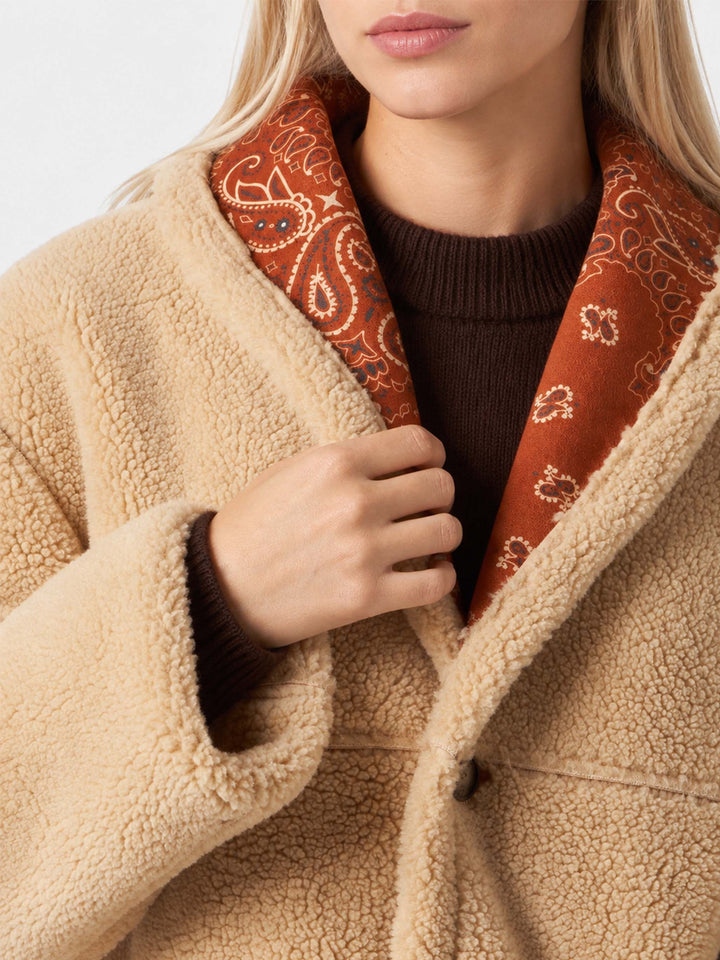 Wendbare Dorys Shearling-Jacke mit Bandana-Print 