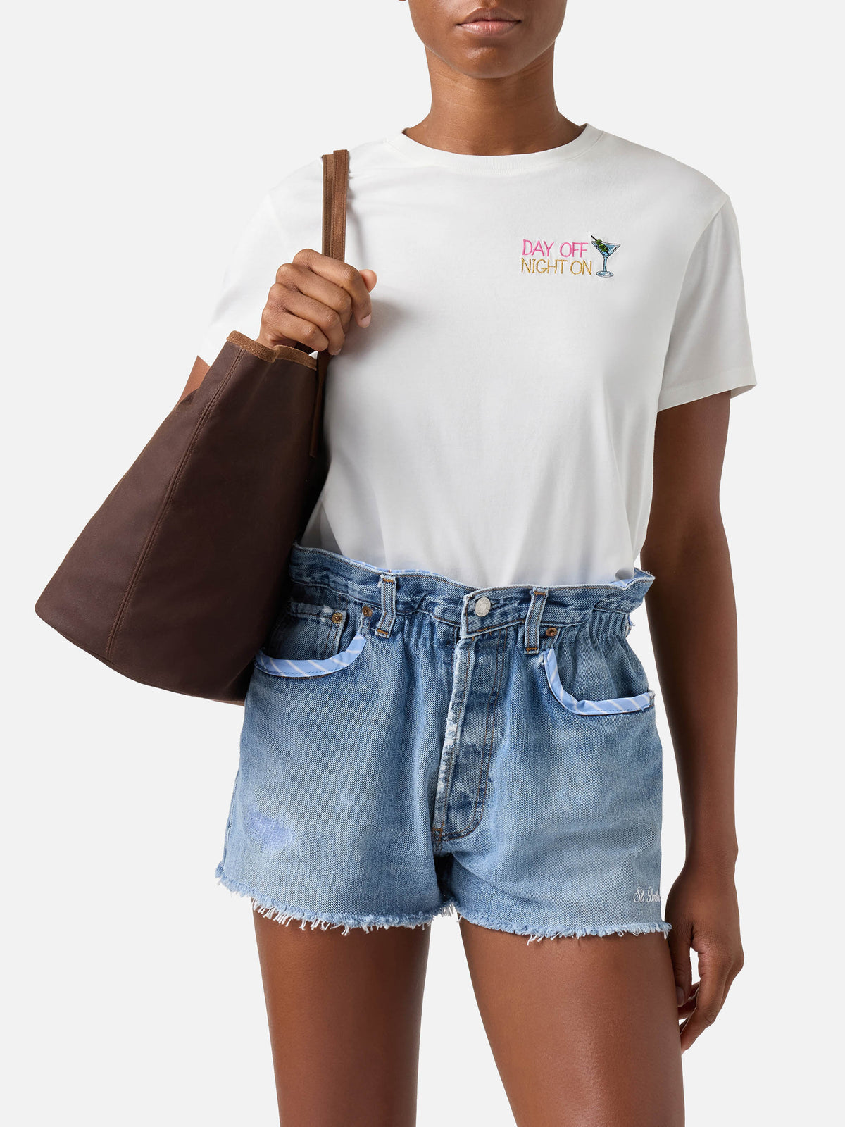 T-shirt Emilie blanc avec broderie Day Off Night On 