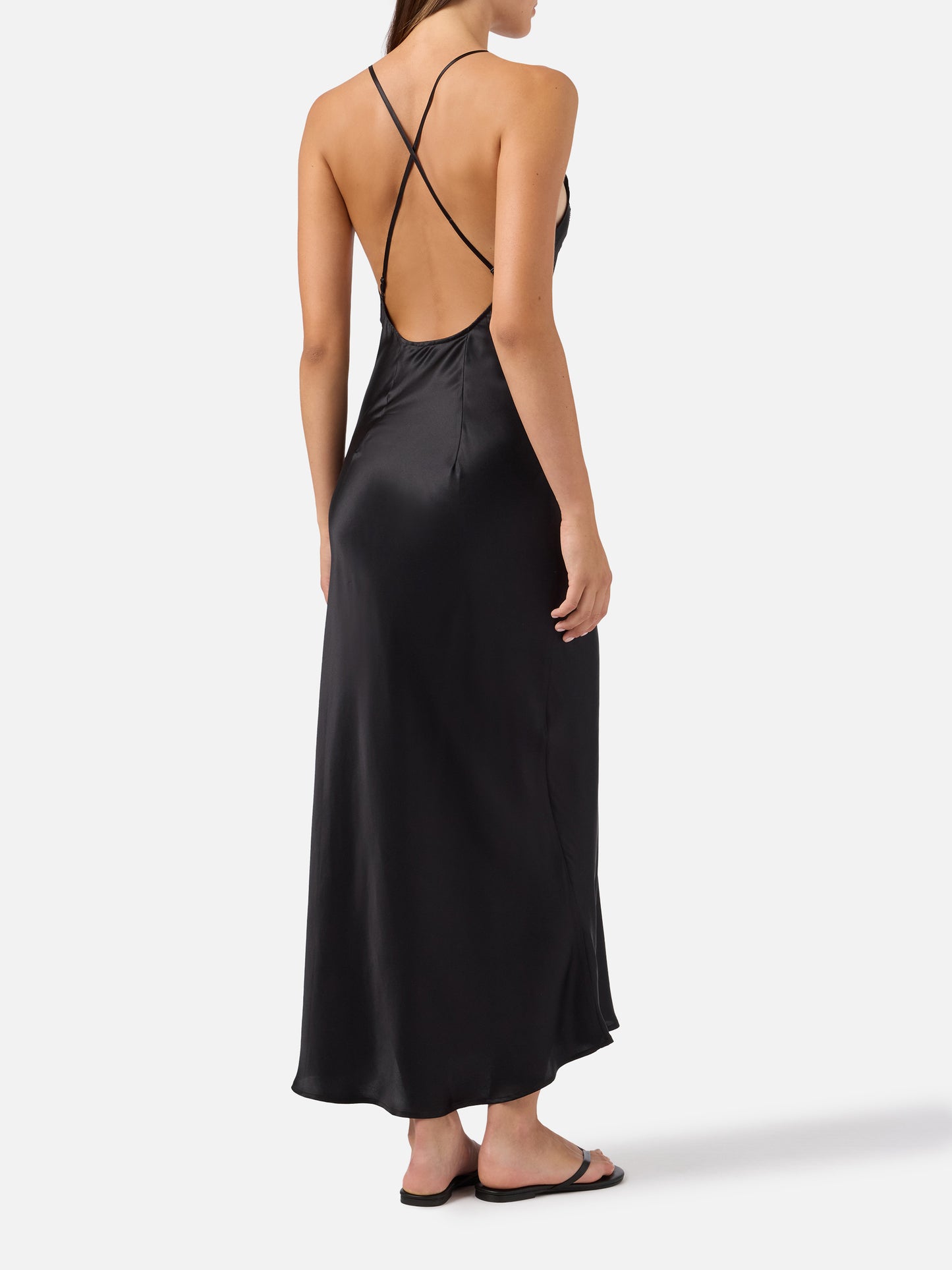 Robe nuisette en satin Eydis en noir 