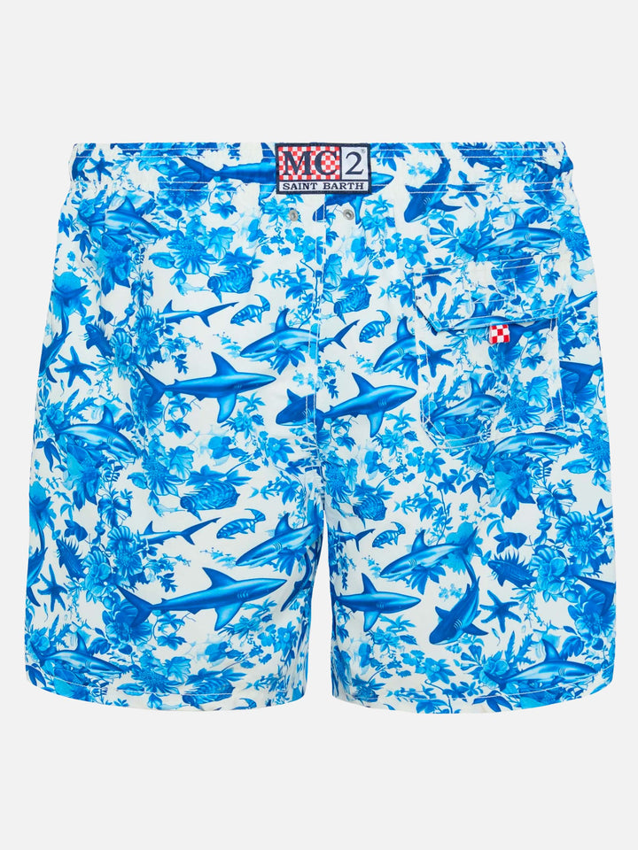 Mittellange Gustavia Badeshorts mit Hai-Print | AI CO-CREATED DESIGN BY RICKDICK - POWERED BY RED-EYE