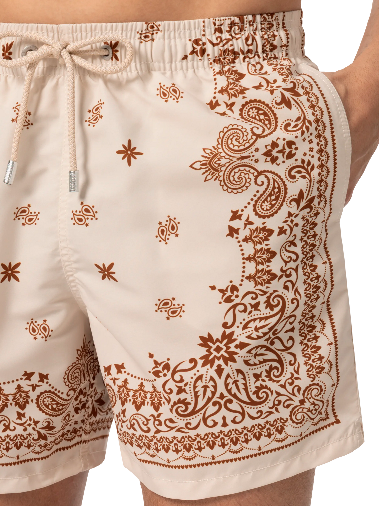 Mittellange Badeshorts Gustavia mit platziertem Bandanna-Print