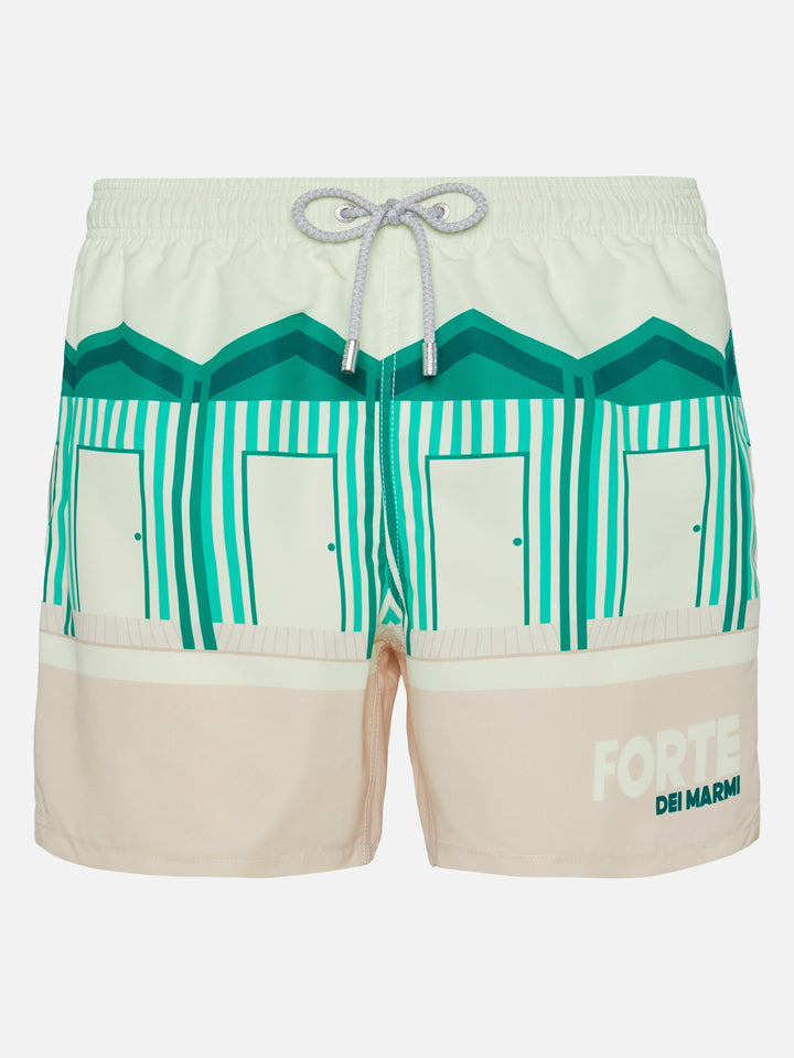 Mittellange Badeshorts Gustavia mit platziertem Postkartendruck von Forte dei Marmi