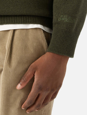 Pull col rond Heron vert militaire avec broderie montagne 