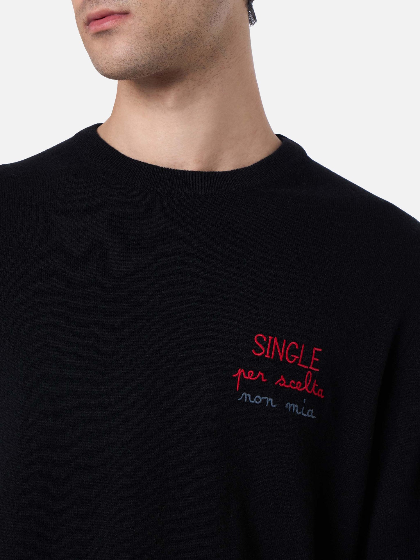 Schwarzer Herrenpullover Heron mit Single per scelta non mia-Stickerei