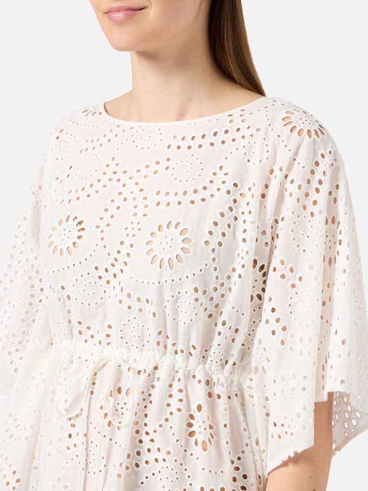 Iria short kaftan in white sangallo textile