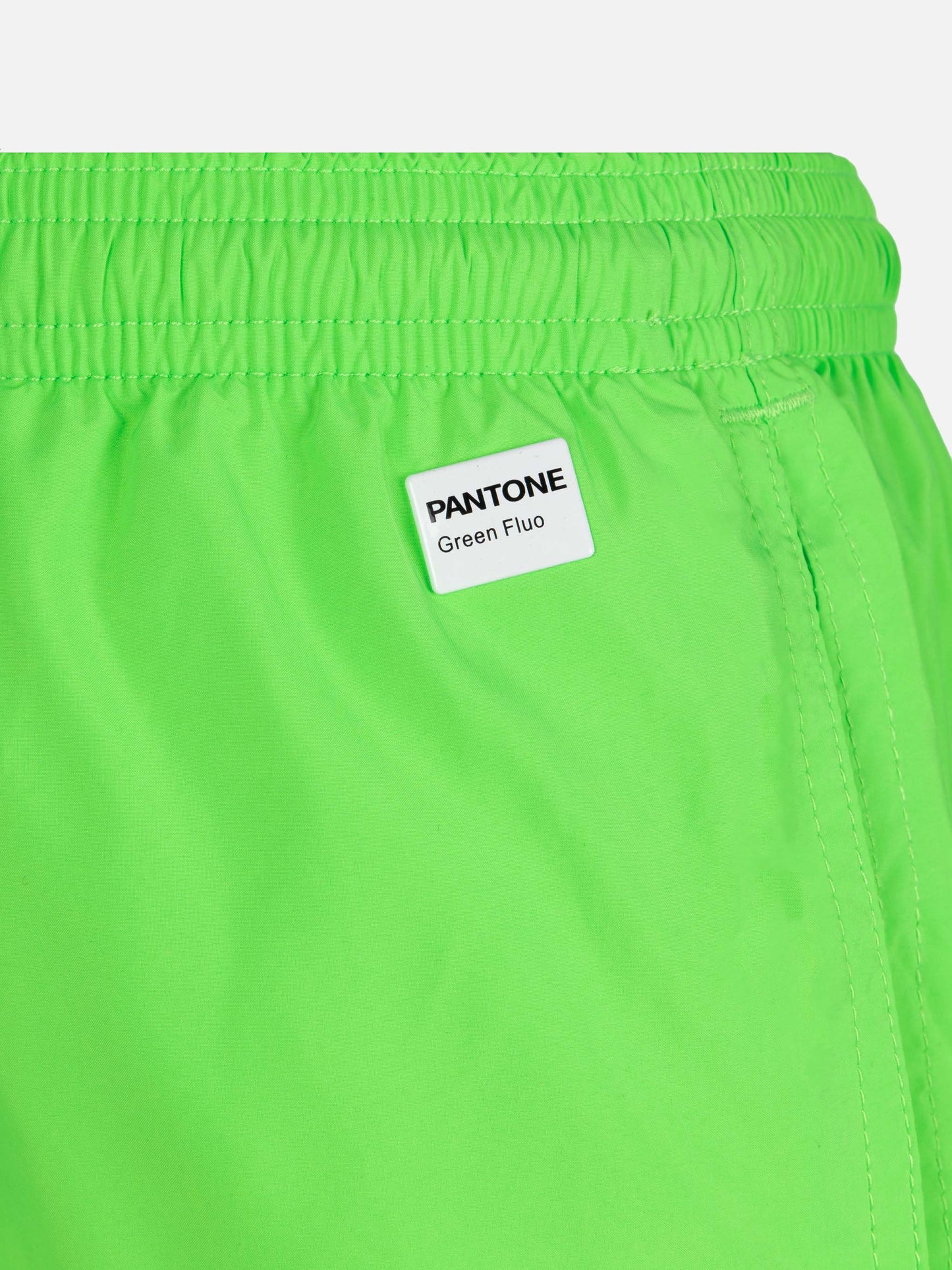 Leichte Badeshorts in Neongrün von Jean Lighting Pantone | PANTONE® SPECIAL EDITION