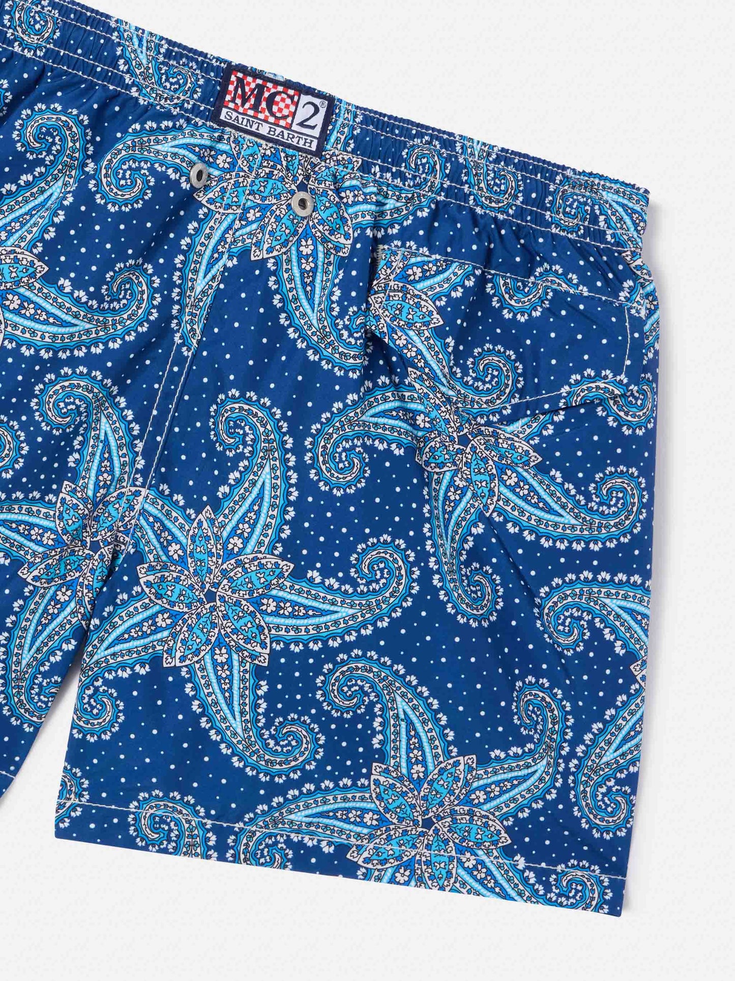 Bañador shorts para niño con estampado paisley 