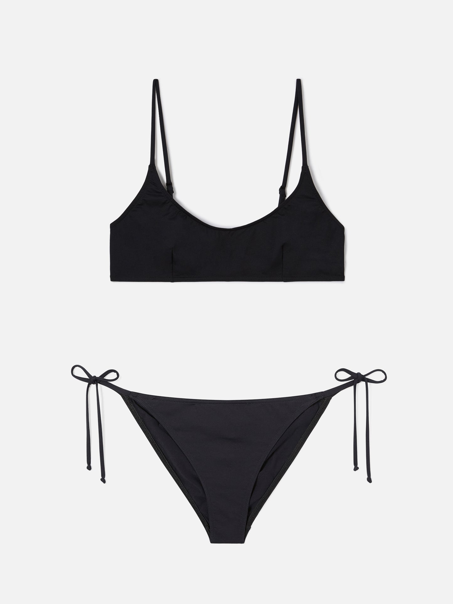 Judy Virgo schwarzes Bralette-Bikini mit Bindebändern 