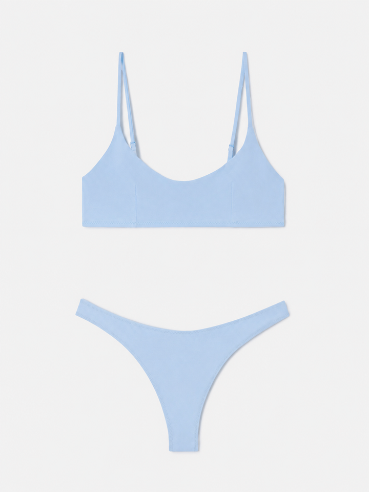 Judy Naomi hellblauer Bralette-Bikini 