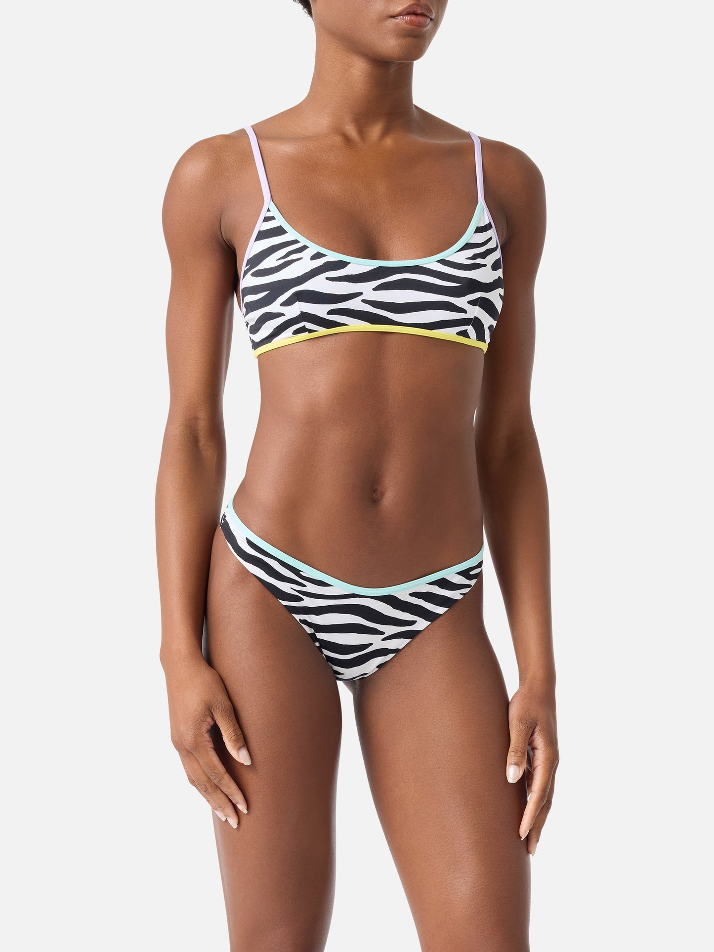 Bikini bralette Judy Naomi con estampado de cebra y ribetes 