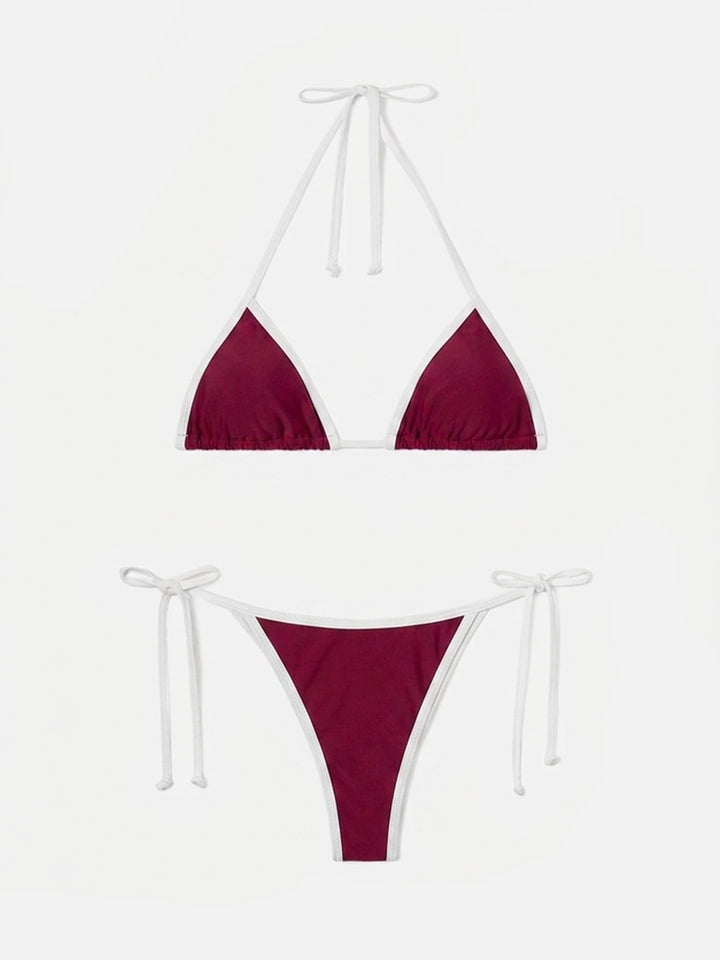 Leah Virgo String-Bikini in Burgunderrot mit weißen Kontrastbesätzen 