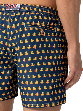 Lightweight fabric swim shorts Lighting with ducky print