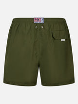 Badeshorts für Herren aus leichtem Stoff in Militärgrün Lighting Pantone | PANTONE® SPECIAL EDITION