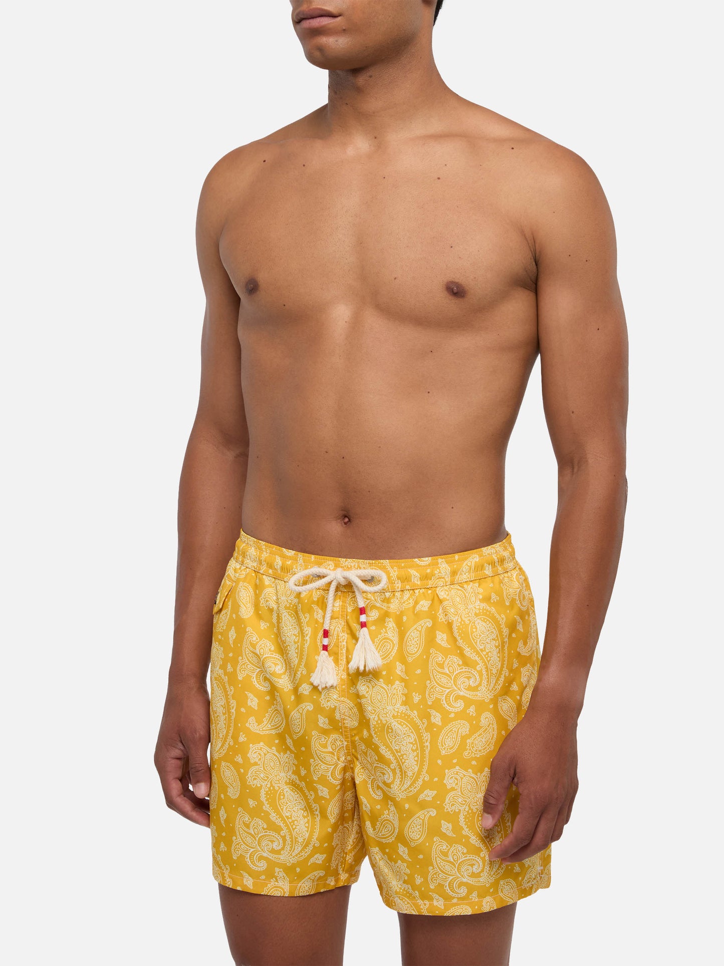 Herren-Badeshorts aus leichtem Stoff mit ockerfarbenem Paisley-Print