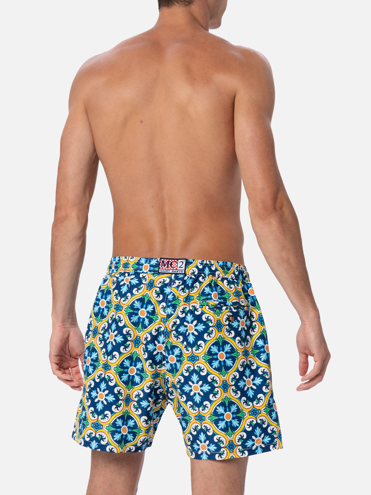 Man lightweight fabric swim-shorts Lighting 70 with majolica print
