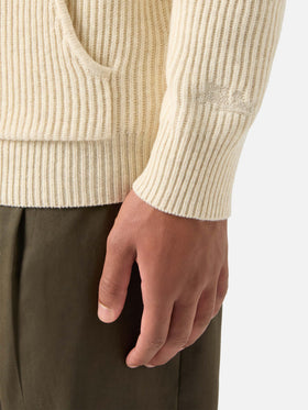 Maglia Malcolm grano in lana con cappuccio e zip intera