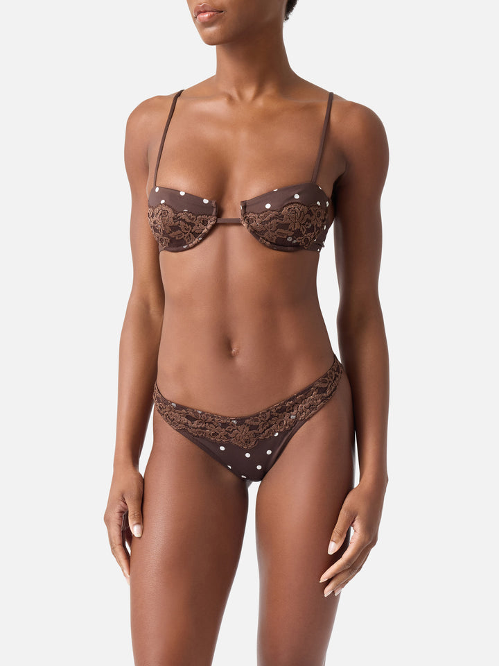 Bikini a triangolo Nalina marrone con stampa pois e dettagli in pizzo