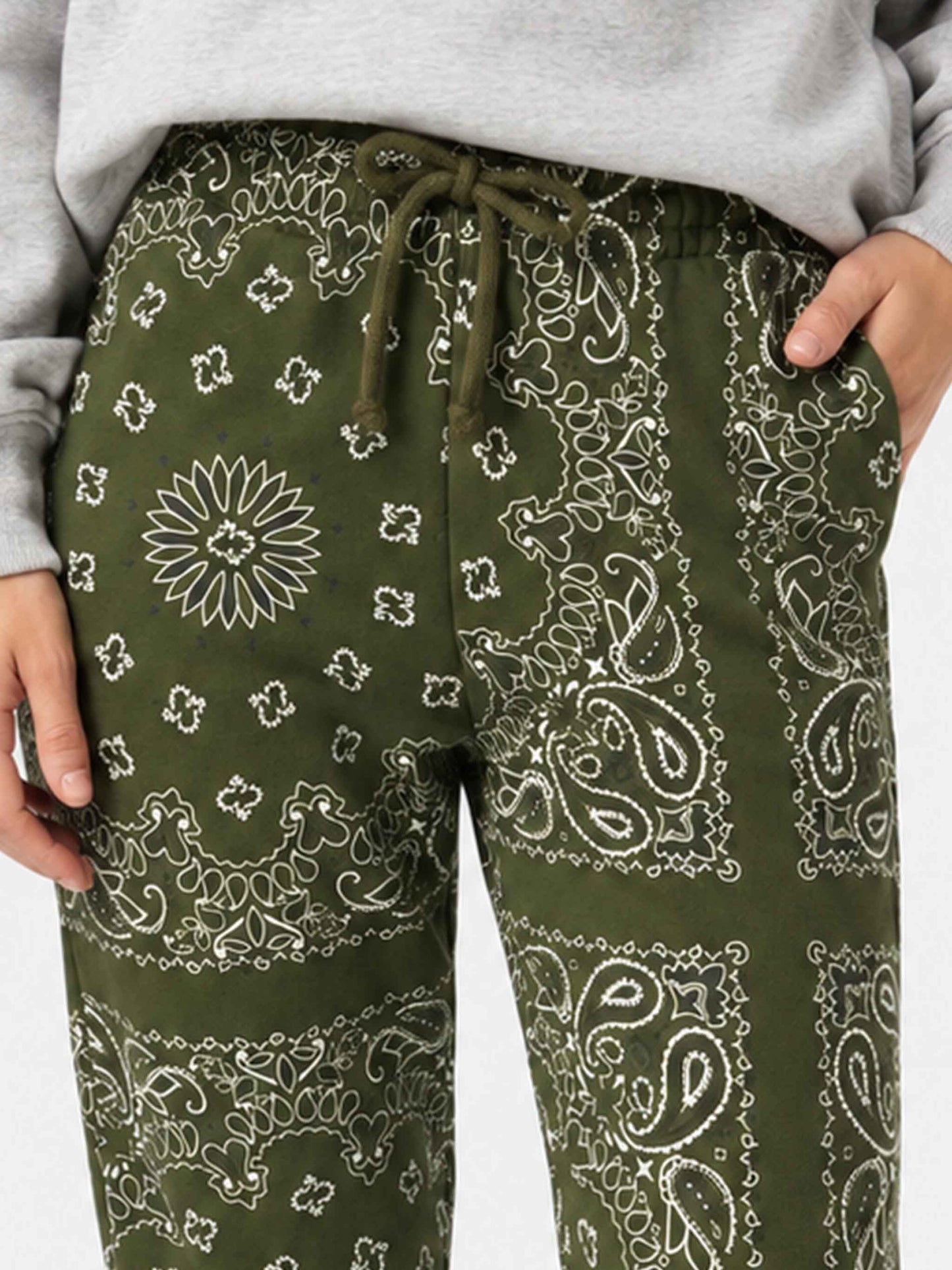 Pantalone da donna in felpa con stampa bandana verde