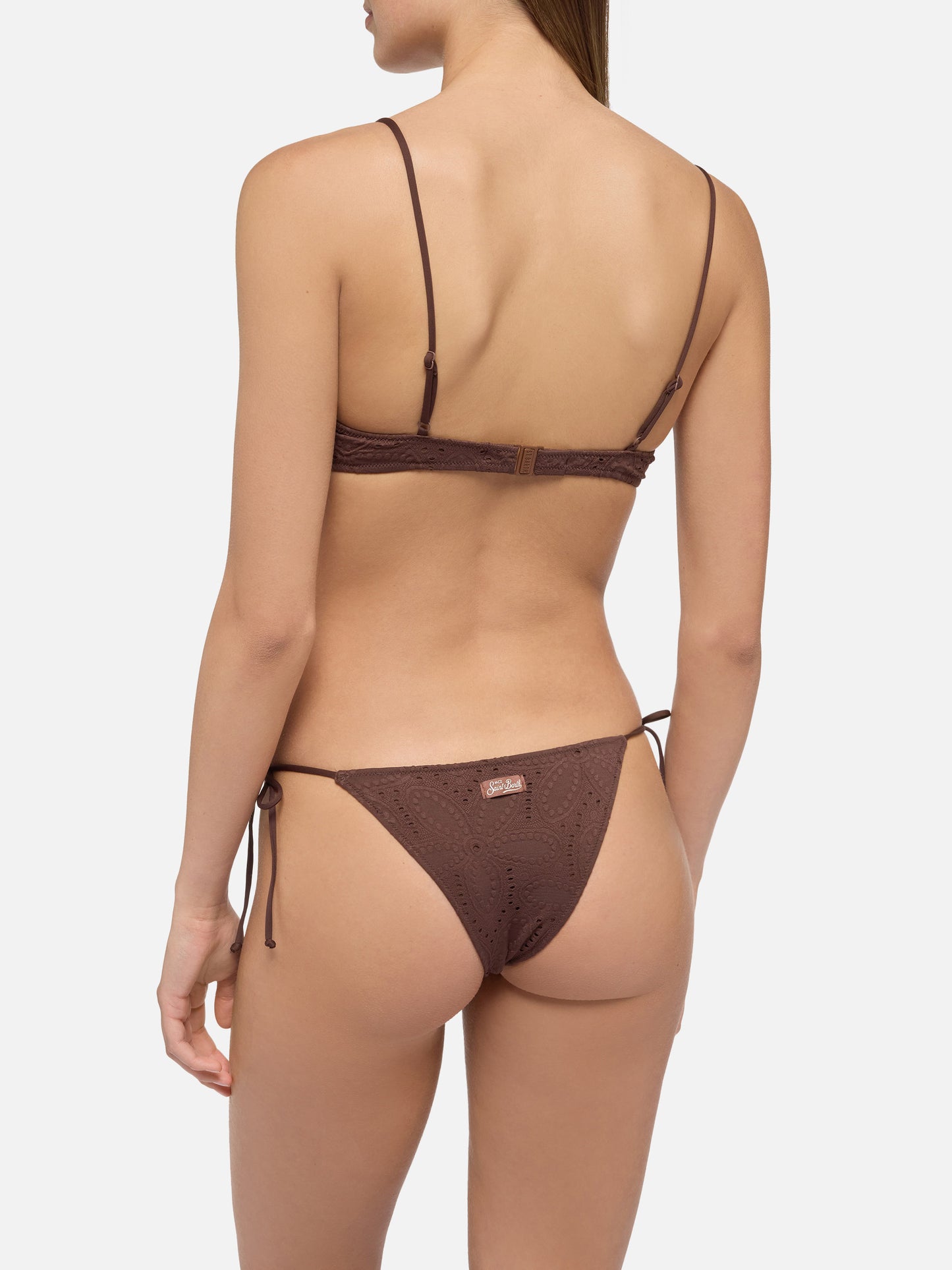 Marielle braune klassische Badehose aus Sangallo-Spitze - Paloma weißes Sangallo-Spitzen-Bralette mit U-Ausschnitt
