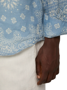 Camicia Pamplona in lino con stampa bandanna