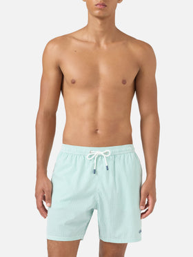 Bañador shorts de seersucker a rayas Patmos en verde salvia y blanco 