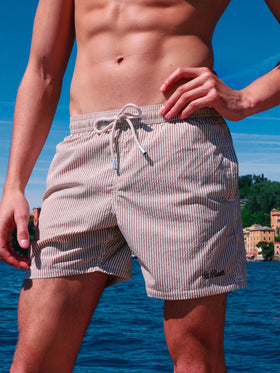 Costume classico leggero Patmos in seersucker a righe beige