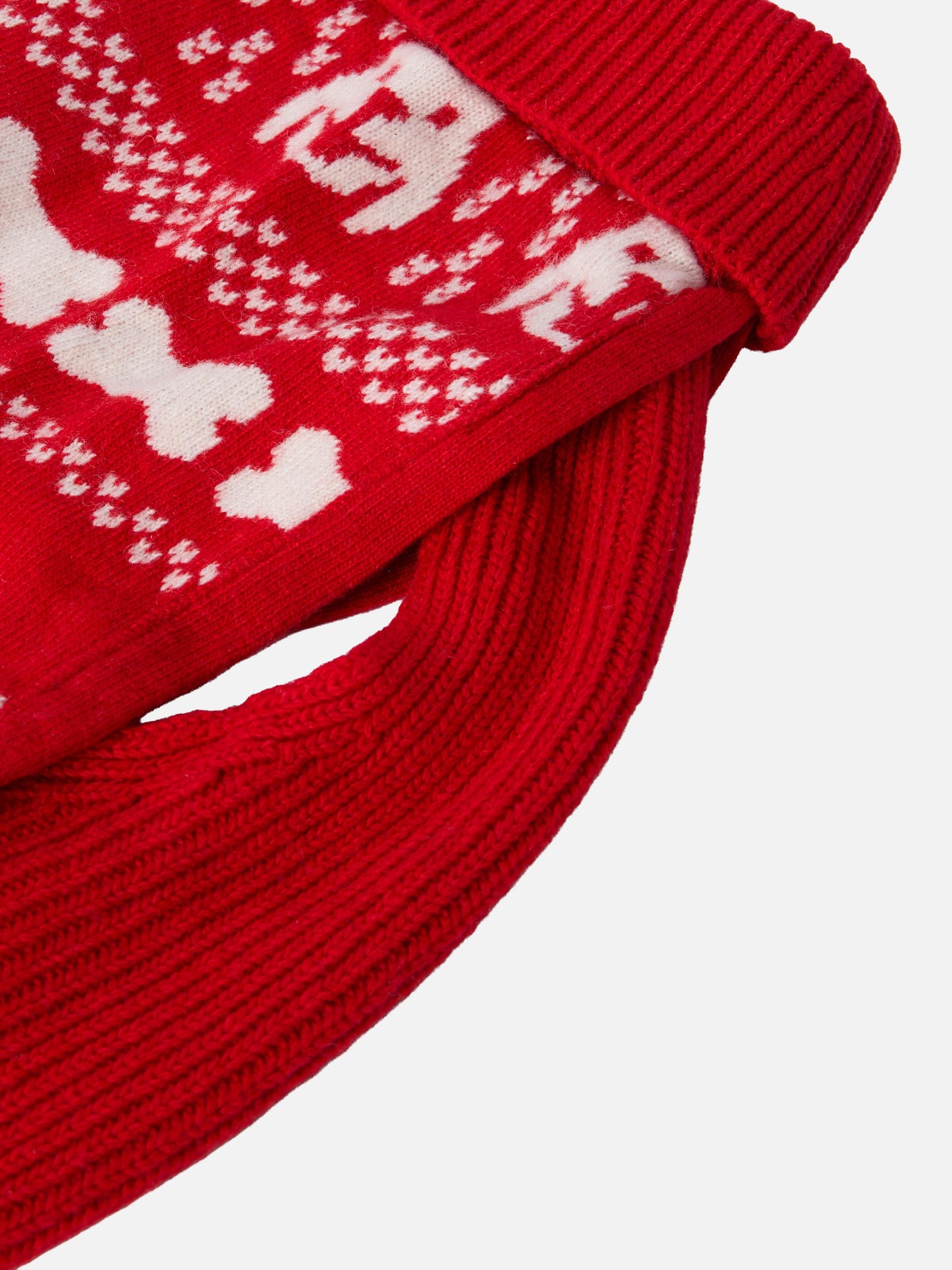 Dog sweater with  Merry embroidery