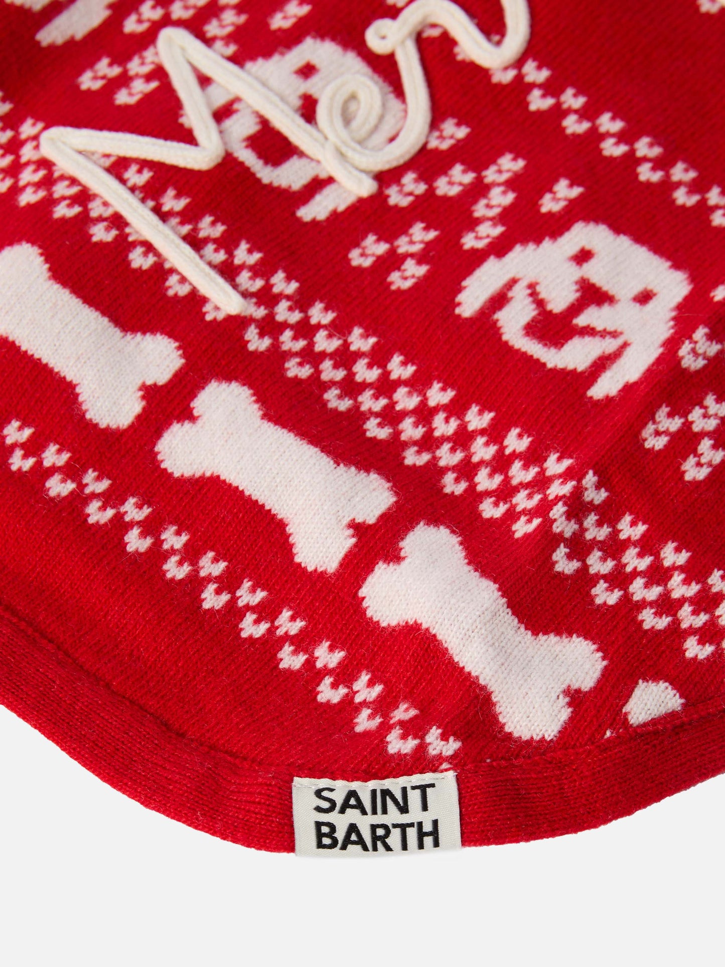 Dog sweater with  Merry embroidery