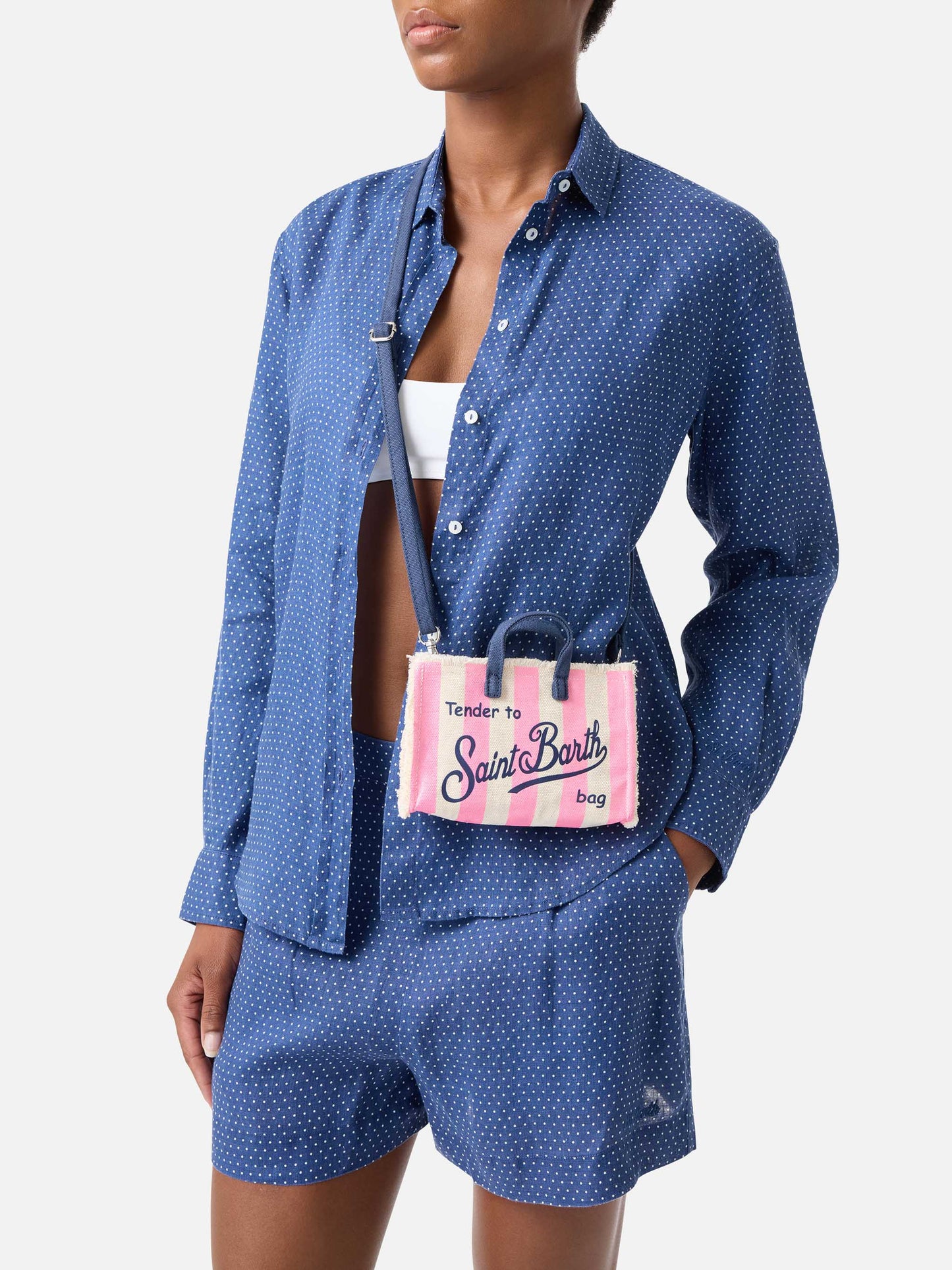 Mikro-Canvas-Tasche Phone mit weißen und rosa Streifen und kontrastierendem Logo 