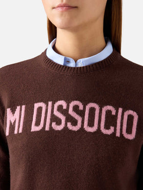Maglia girocollo New Queen marrone con ricamo Mi Dissocio