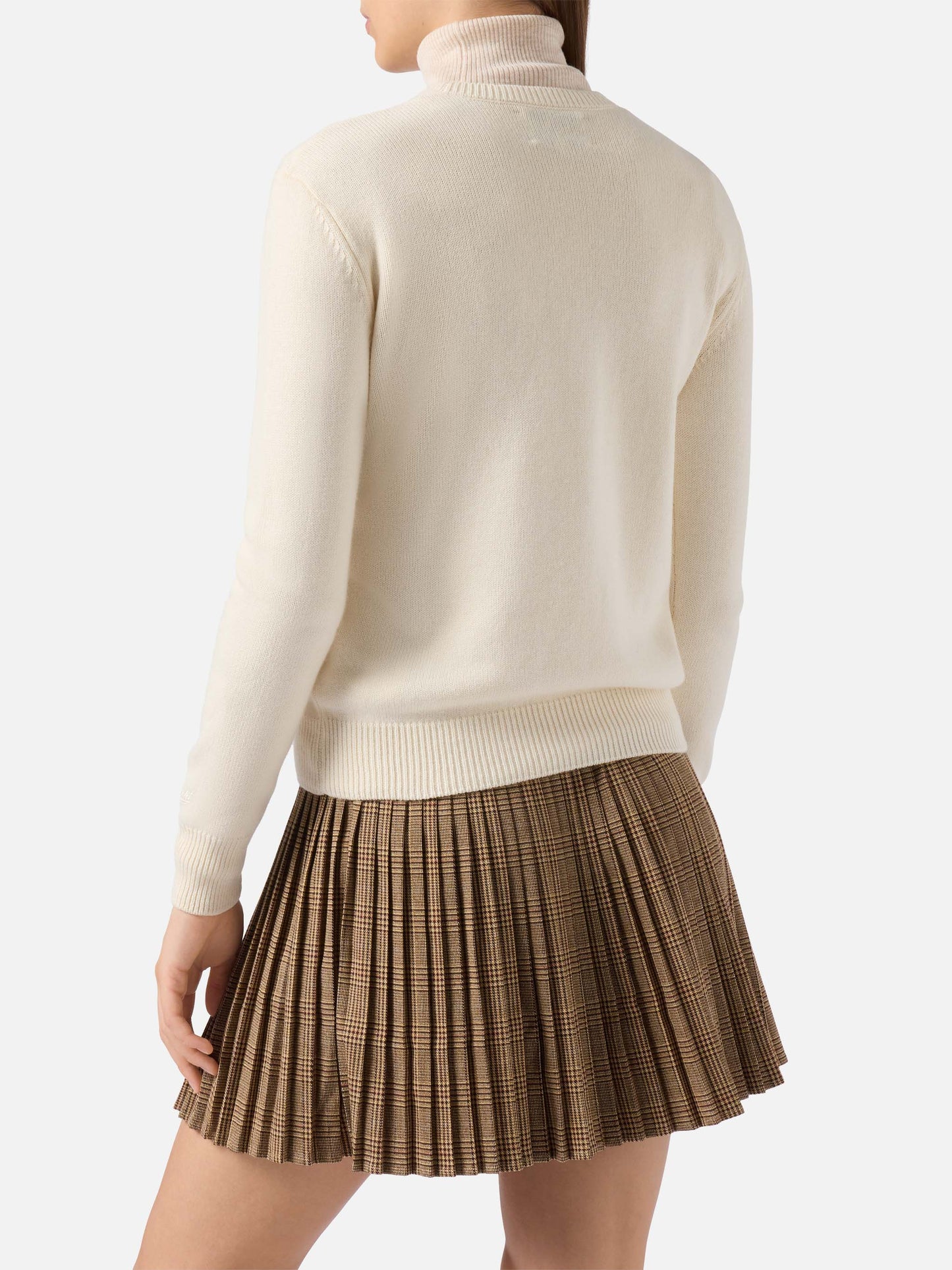 New Queen cashmere-blend sweater in white with Ma cherie embroidery